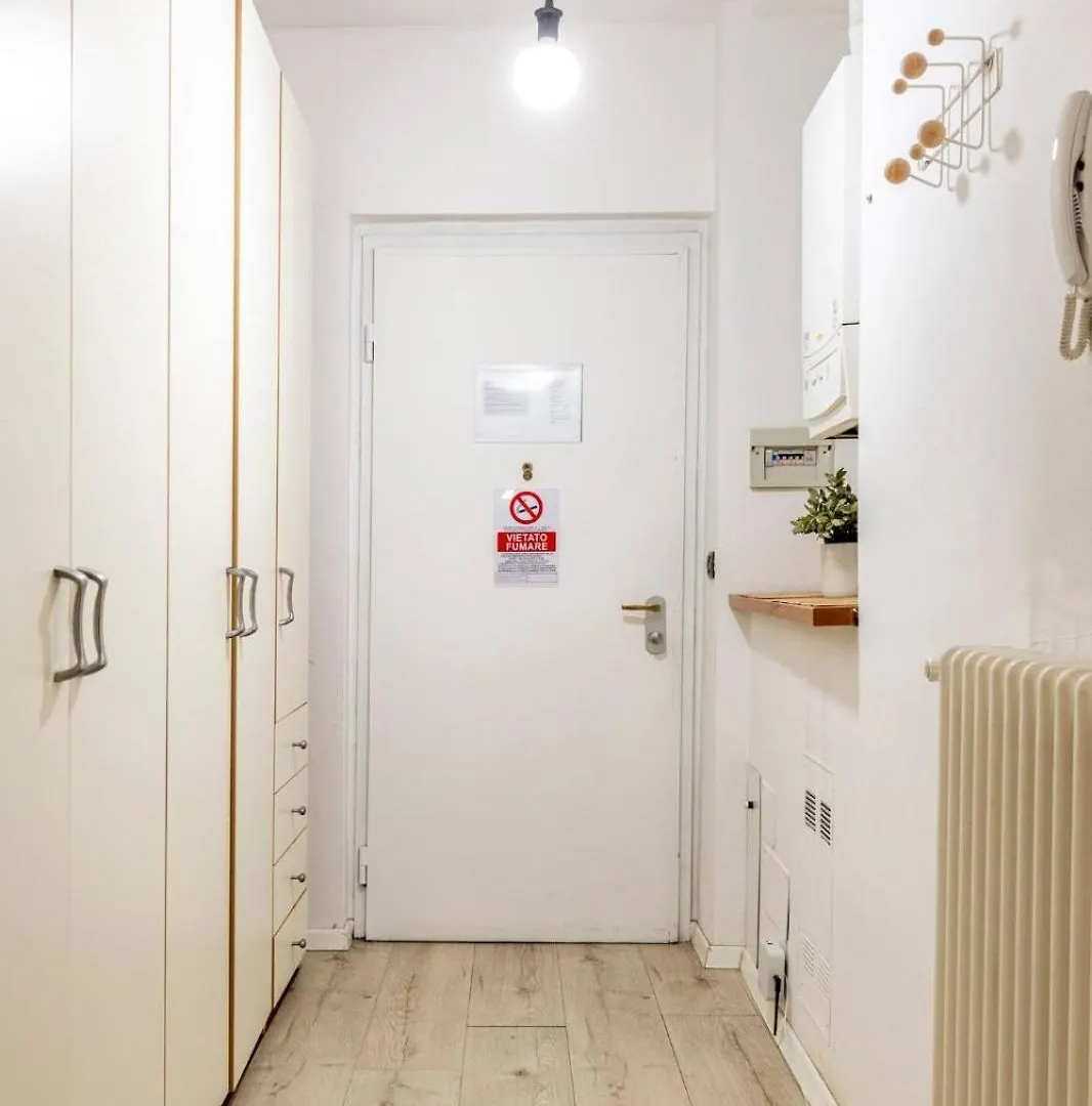 Apartment Lovely Brera Milan Italy